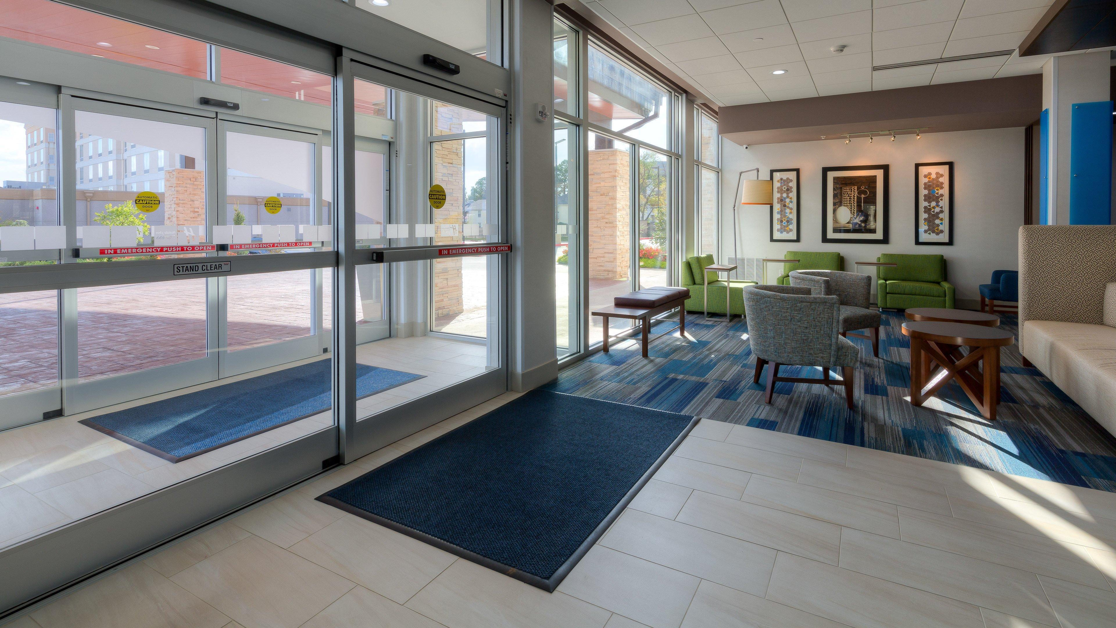 Holiday Inn Express & Suites Tulsa Midtown By Ihg Exteriér fotografie