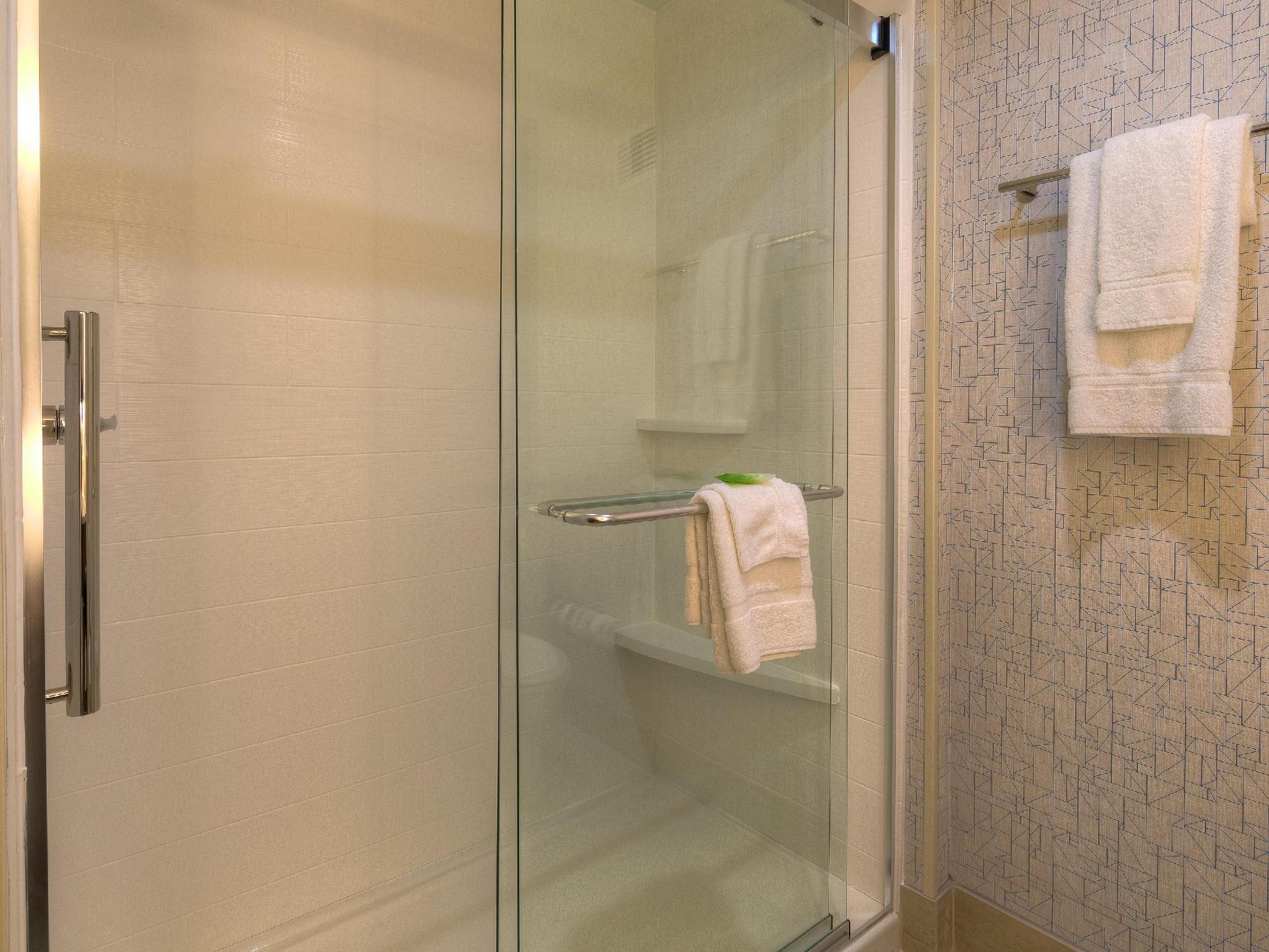 Holiday Inn Express & Suites Tulsa Midtown By Ihg Exteriér fotografie