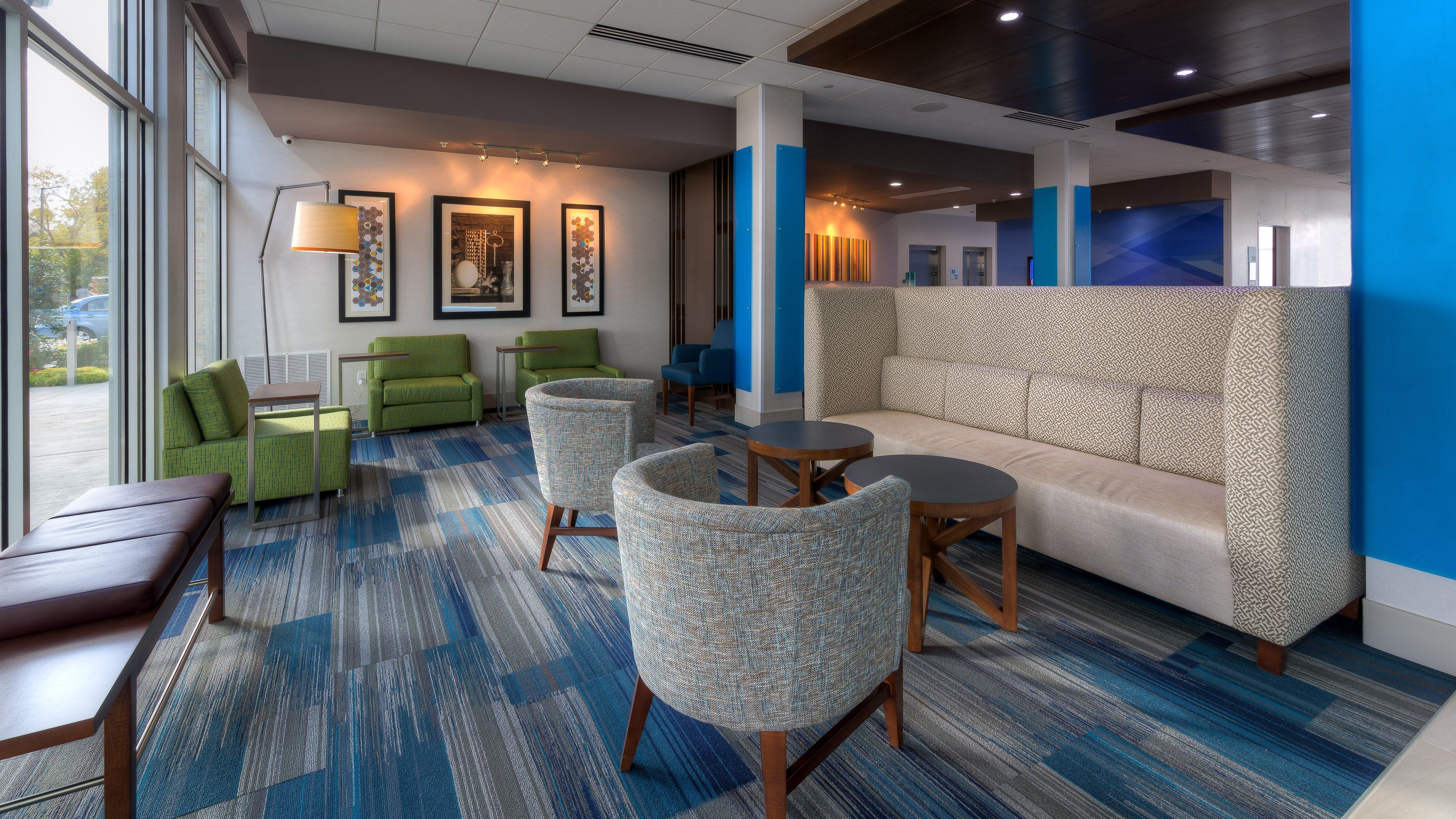 Holiday Inn Express & Suites Tulsa Midtown By Ihg Exteriér fotografie