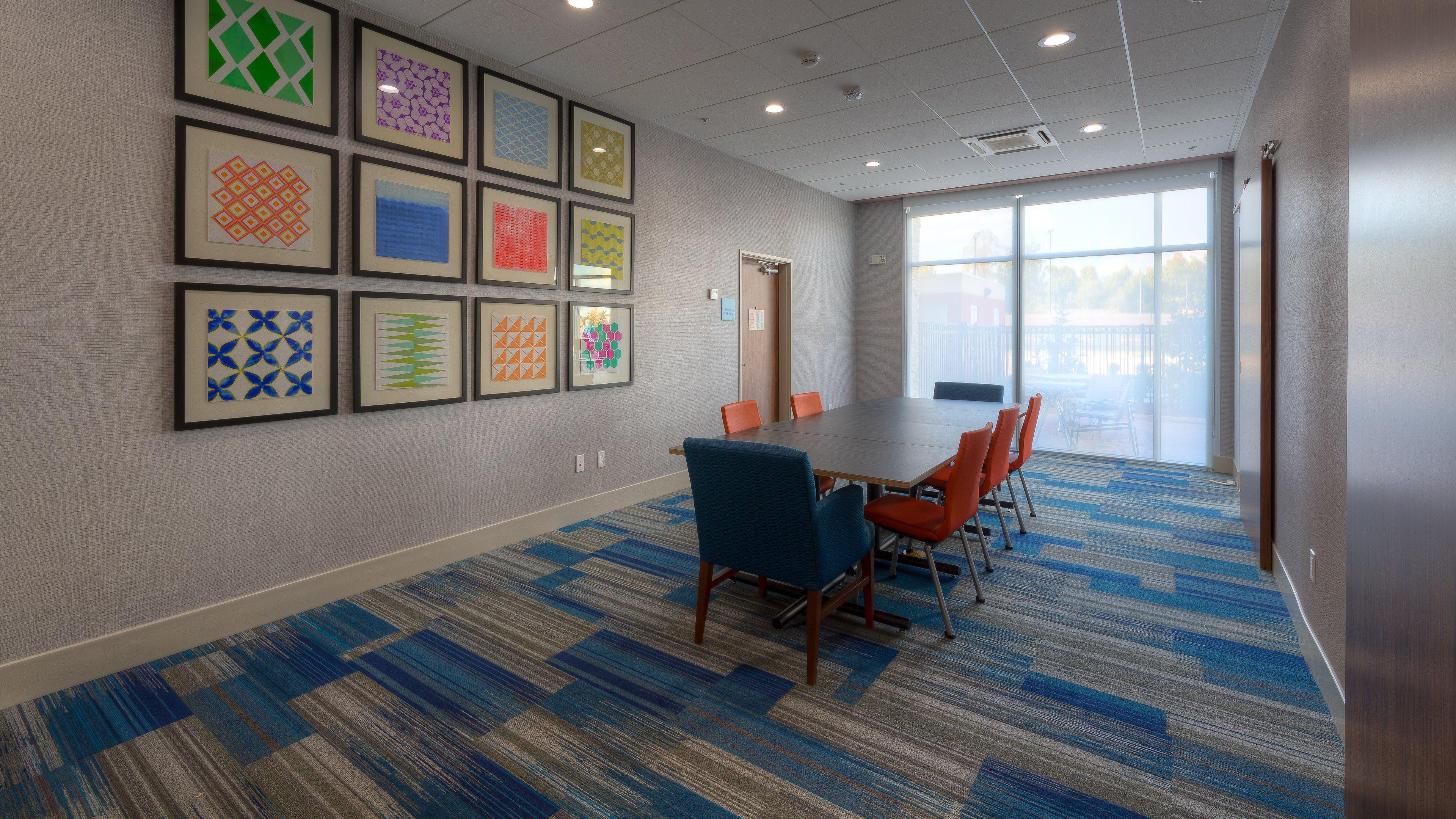 Holiday Inn Express & Suites Tulsa Midtown By Ihg Exteriér fotografie
